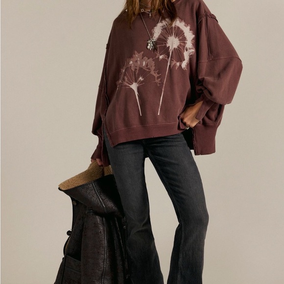 We The Free Tops - We the Free Graphic Camden Sweatshirt- Dandelion Combo